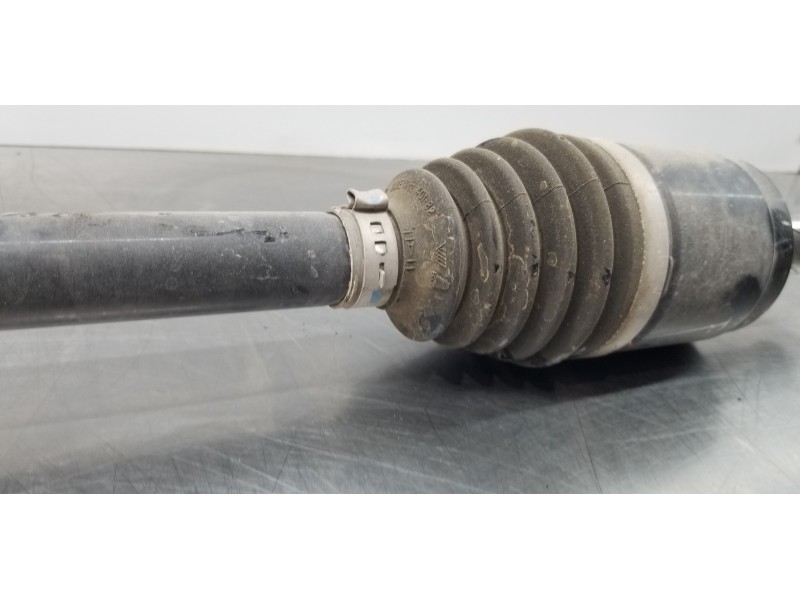 Recambio de transmision trasera derecha para land rover discovery sport pure referencia OEM IAM LR060412 FK724B402AB 