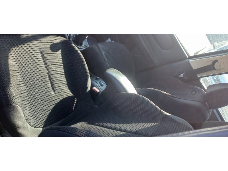 citroen c4 berlina del año 2006