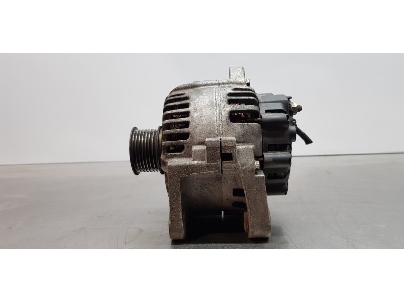 Recambio de alternador para renault megane ii classic berlina confort authentique referencia OEM IAM 8200290215   Recambio de alternador para renault megane ii classic berlina confort authentique referencia OEM IAM 8200290215