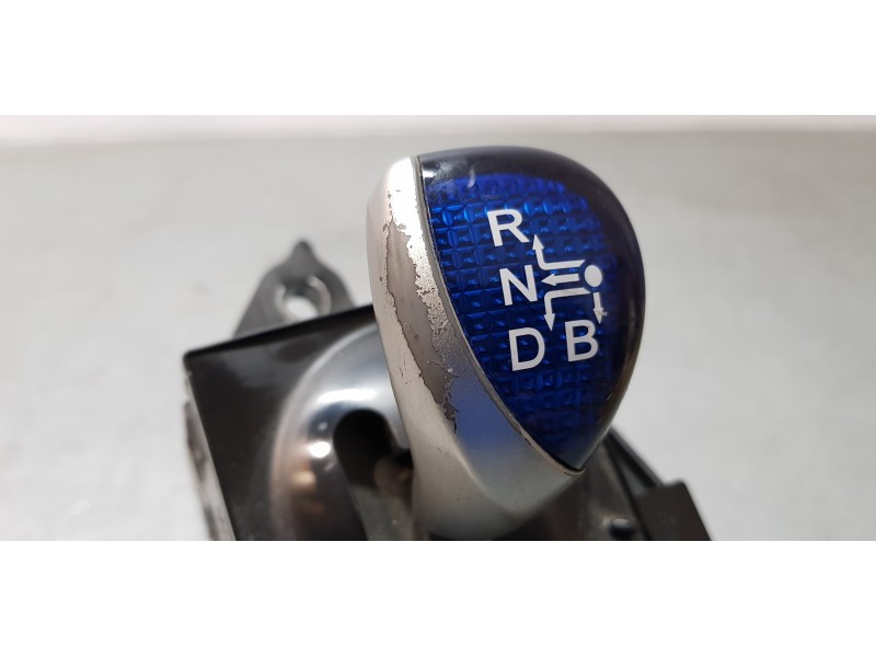 Recambio de palanca cambio para toyota auris touring sports (e18) hybrid advance referencia OEM IAM 75C583LHD  