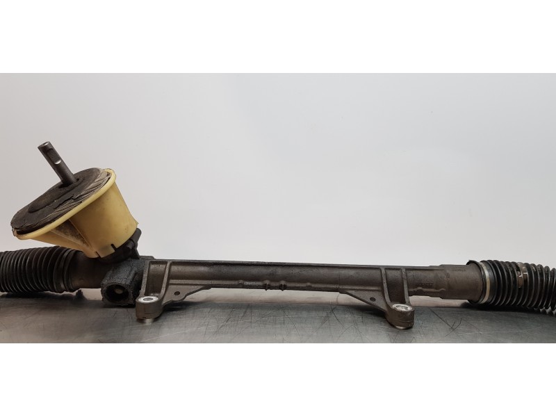 Recambio de cremallera direccion para renault megane ii classic berlina confort authentique referencia OEM IAM 8200088495  