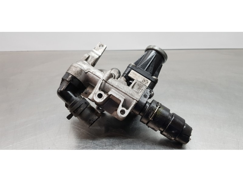 Recambio de valvula egr para land rover discovery sport pure referencia OEM IAM LR110291 G4D339D475BA 704924000