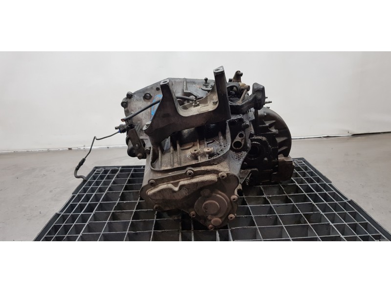 Recambio de caja cambios para peugeot 407 sw st sport referencia OEM IAM 20MB02  