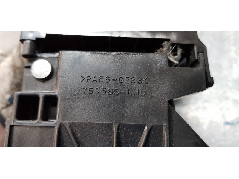 Recambio de palanca cambio para toyota auris touring sports (e18) hybrid advance referencia OEM IAM 75C583LHD  