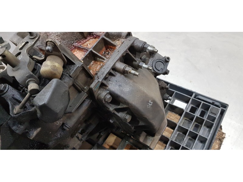 Recambio de caja cambios para peugeot 407 sw st sport referencia OEM IAM 20MB02  