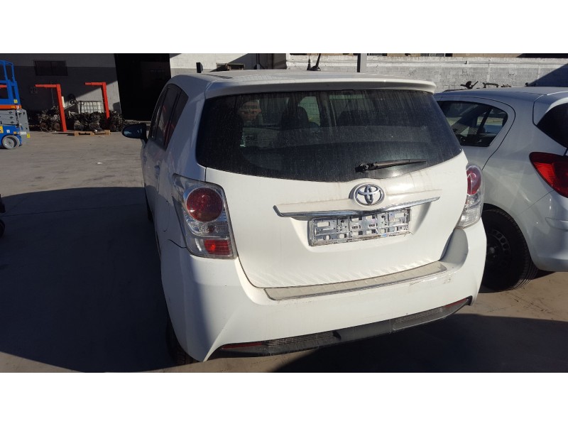 toyota verso del año 2013