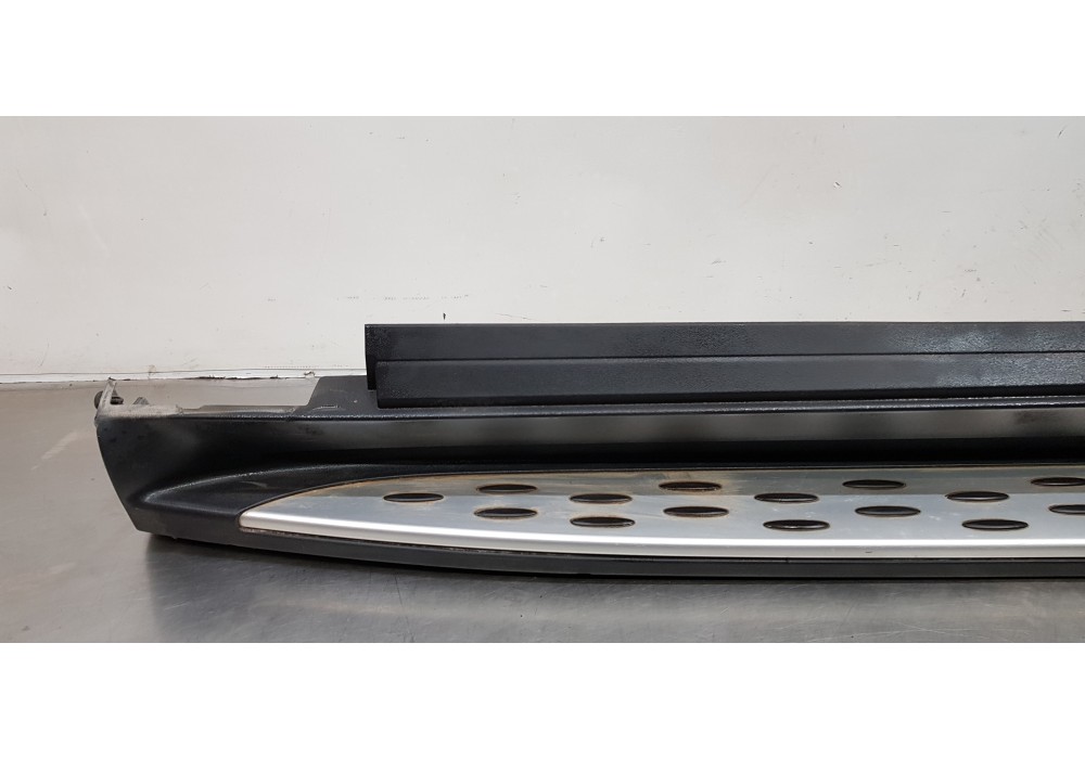 Recambio de estribos laterales para mercedes clase m (w166) ml 350 bluetec (166.004) referencia OEM IAM A1666900175  