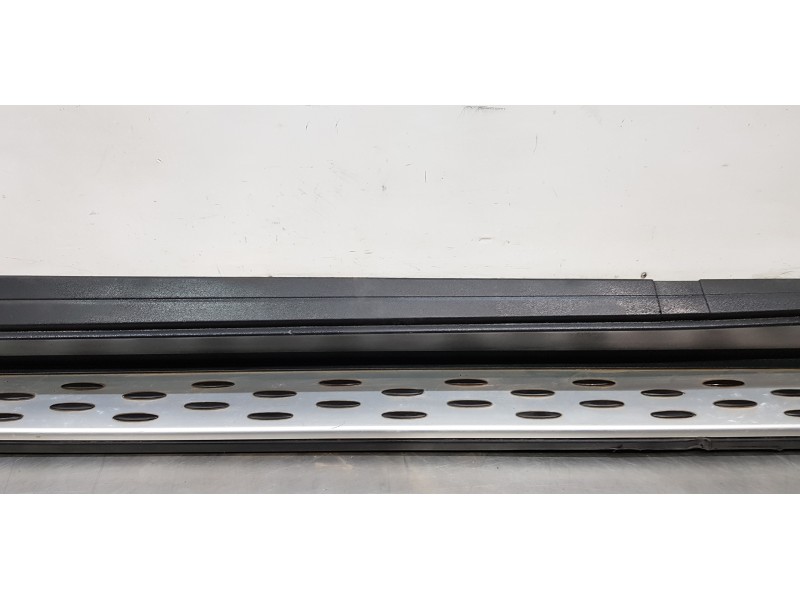 Recambio de estribos laterales para mercedes clase m (w166) ml 350 bluetec (166.004) referencia OEM IAM A1666900175  