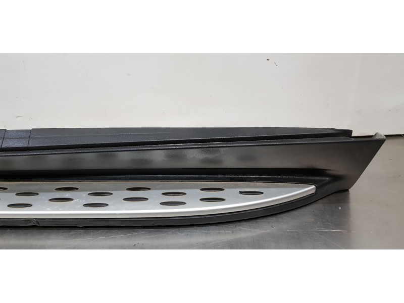 Recambio de estribos laterales para mercedes clase m (w166) ml 350 bluetec (166.004) referencia OEM IAM A1666900175  