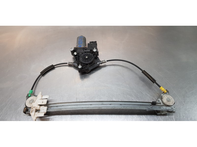 Recambio de elevalunas delantero izquierdo para peugeot 406 berlina (s1/s2) stdt referencia OEM IAM 9221F0  