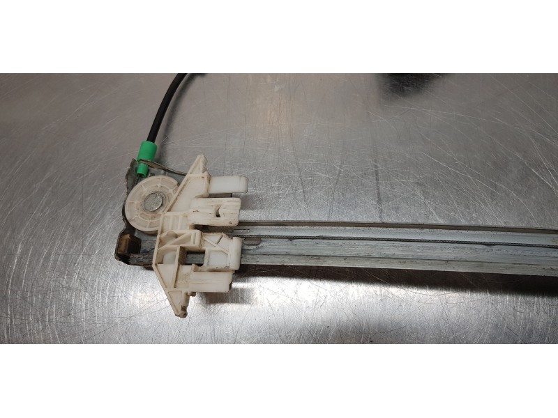 Recambio de elevalunas delantero izquierdo para peugeot 406 berlina (s1/s2) stdt referencia OEM IAM 9221F0  