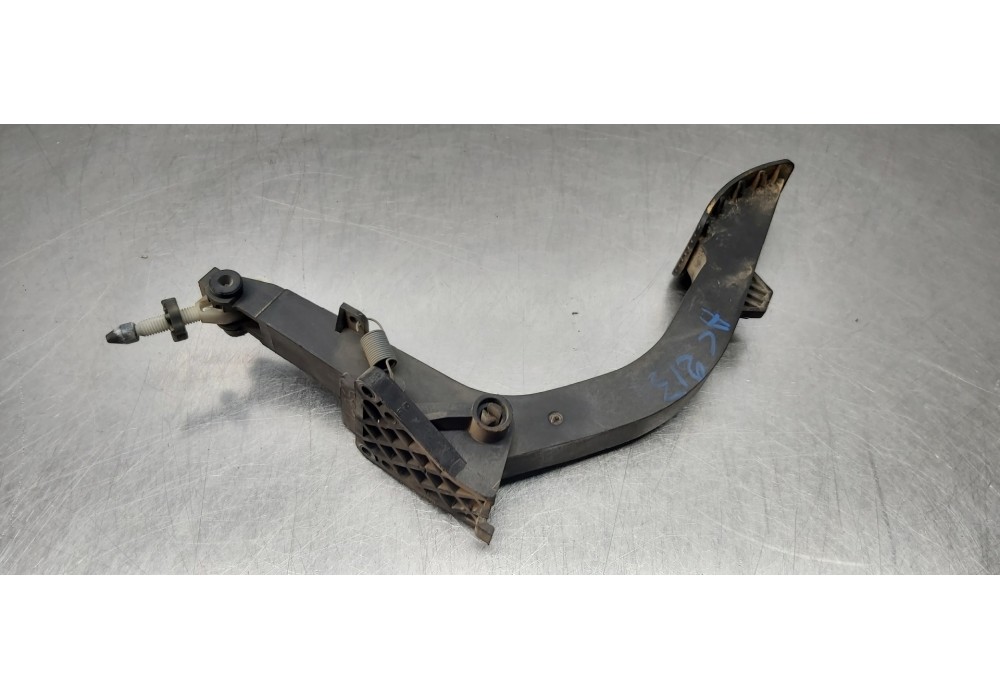 Recambio de potenciometro pedal para mercedes clase m (w163) 270 cdi (163.113) referencia OEM IAM A1633000704 A1693000704 