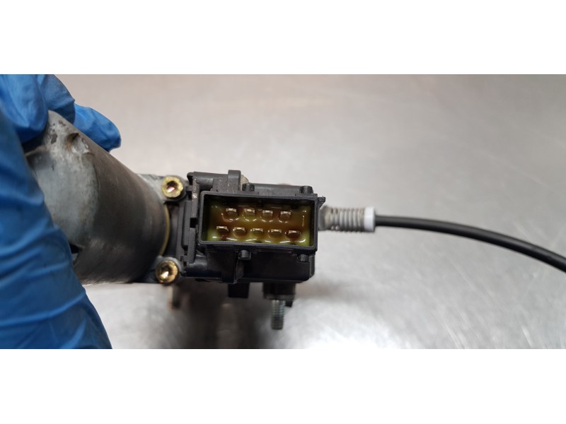 Recambio de elevalunas delantero izquierdo para peugeot 406 berlina (s1/s2) stdt referencia OEM IAM 9221F0  