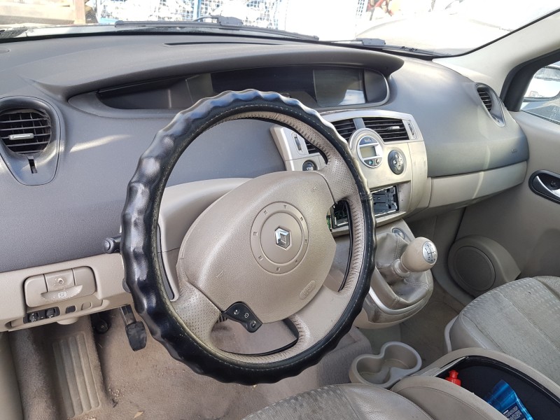 renault scenic ii del año 2005