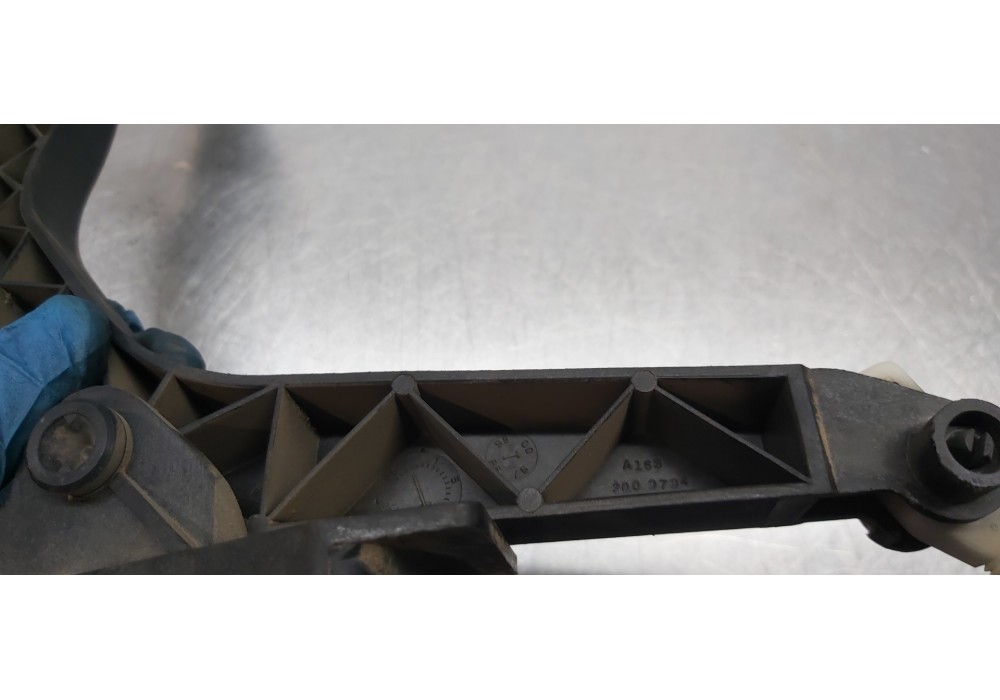 Recambio de potenciometro pedal para mercedes clase m (w163) 270 cdi (163.113) referencia OEM IAM A1633000704 A1693000704 