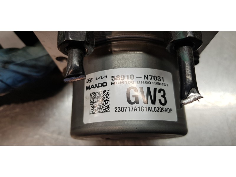 Recambio de abs para hyundai tucson tecno sky referencia OEM IAM 58910N7031  