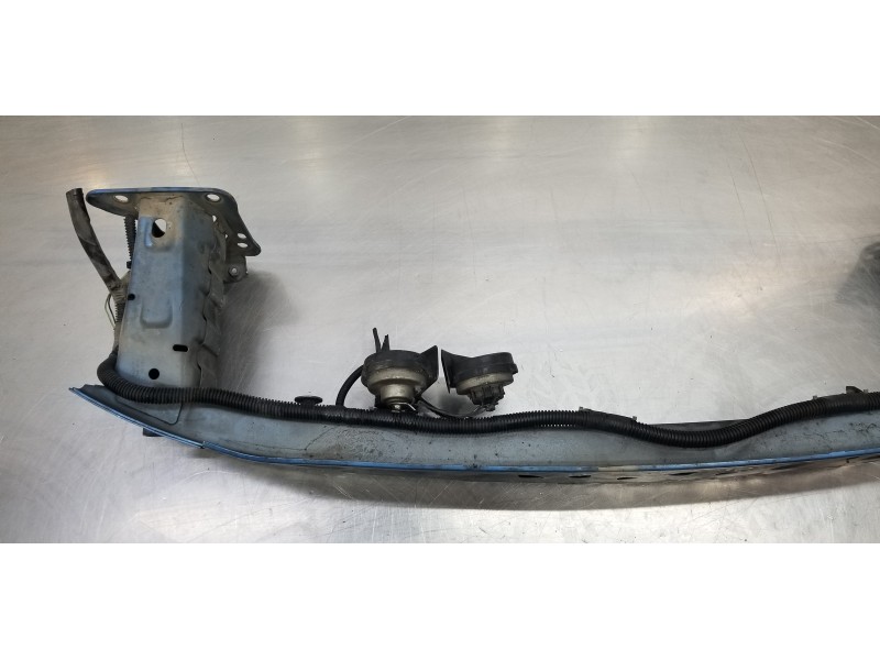 Recambio de refuerzo paragolpes delantero para ford kuga (cbv) trend referencia OEM IAM 1540638 8V41S10922AD  Recambio de refuerzo paragolpes delantero para ford kuga (cbv) trend referencia OEM IAM 1540638 8V41S10922AD