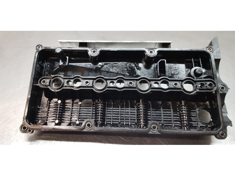 Recambio de tapa balancines para hyundai kona klass 2wd referencia OEM IAM 224102U001  