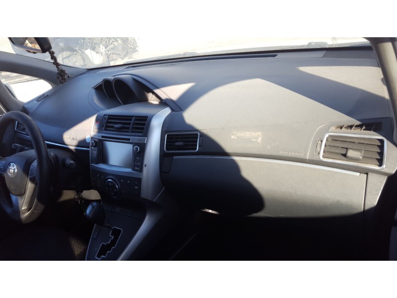 toyota verso del año 2013