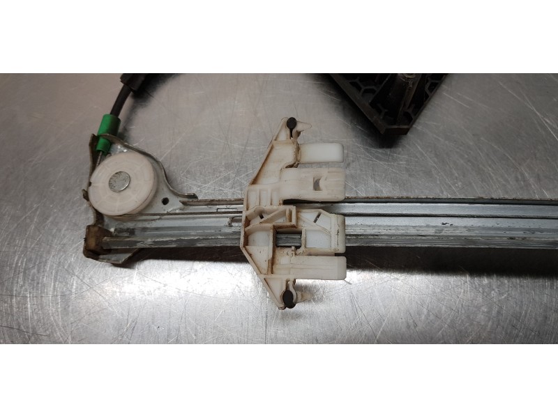 Recambio de elevalunas trasero izquierdo para peugeot 406 berlina (s1/s2) stdt referencia OEM IAM 922356  