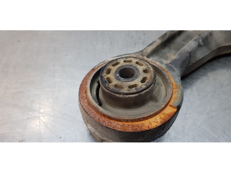 Recambio de brazo suspension inferior delantero derecho para dodge avenger se referencia OEM IAM 55398502AB   Recambio de brazo suspension inferior delantero derecho para dodge avenger se referencia OEM IAM 55398502AB