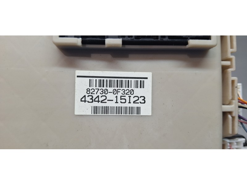 Recambio de caja reles / fusibles para toyota verso comfort referencia OEM IAM 827300F320 434215I23  Recambio de caja reles / fusibles para toyota verso comfort referencia OEM IAM 827300F320 434215I23