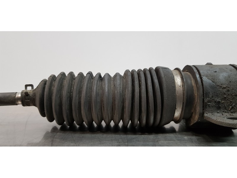 Recambio de cremallera direccion para ssangyong rodius xdi referencia OEM IAM 4650021000  