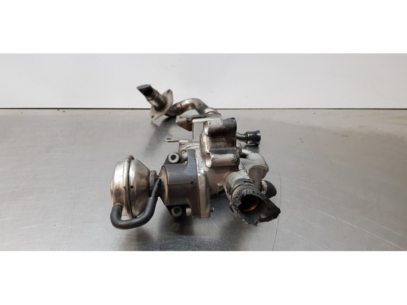 Recambio de valvula egr para audi a8 (4e2) 4.0 tdi quattro referencia OEM IAM 057131503K  