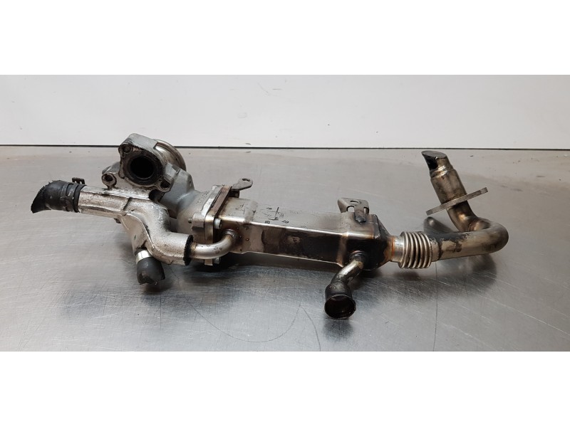 Recambio de valvula egr para audi a8 (4e2) 4.0 tdi quattro referencia OEM IAM 057131503K  