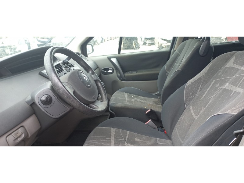 renault scenic ii del año 2004