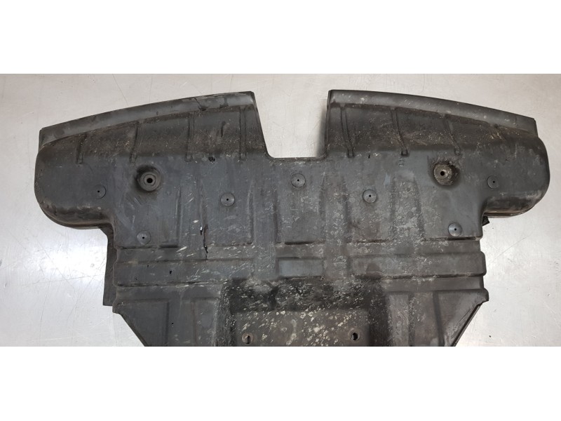 Recambio de cubrecarter para ssangyong rodius xdi referencia OEM IAM   