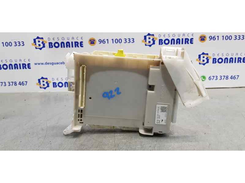 Recambio de caja reles / fusibles para toyota prius+ executive referencia OEM IAM 8273047550A   Recambio de caja reles / fusibles para toyota prius+ executive referencia OEM IAM 8273047550A