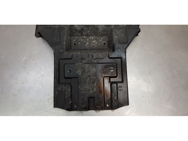 Recambio de cubrecarter para ssangyong rodius xdi referencia OEM IAM   