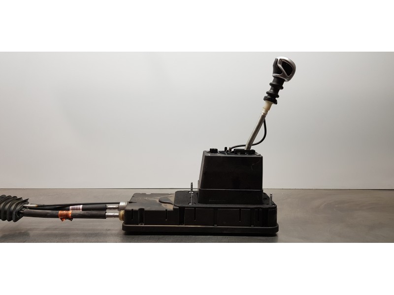 Recambio de palanca cambio para peugeot 308 sw allure referencia OEM IAM 9825223280   Recambio de palanca cambio para peugeot 308 sw allure referencia OEM IAM 9825223280