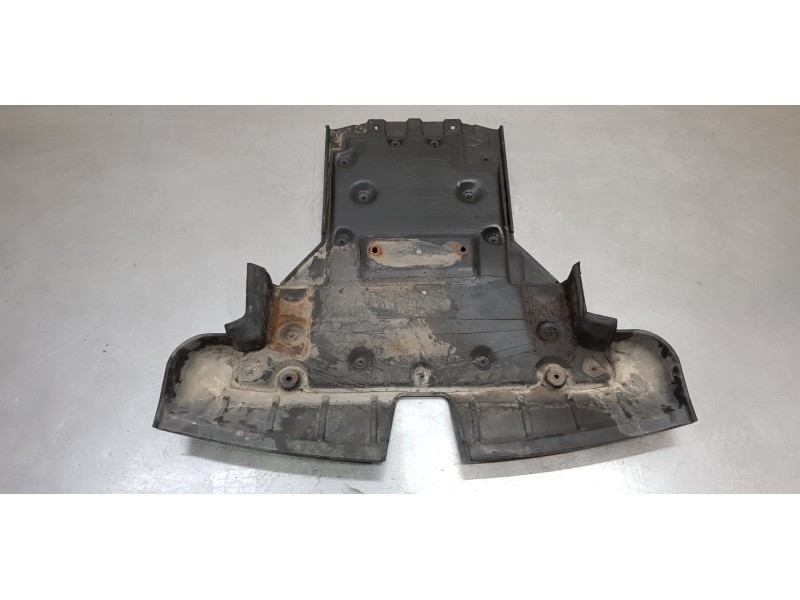 Recambio de cubrecarter para ssangyong rodius xdi referencia OEM IAM   