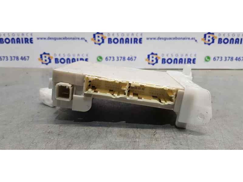 Recambio de caja reles / fusibles para toyota prius+ executive referencia OEM IAM 8273047550A   Recambio de caja reles / fusibles para toyota prius+ executive referencia OEM IAM 8273047550A