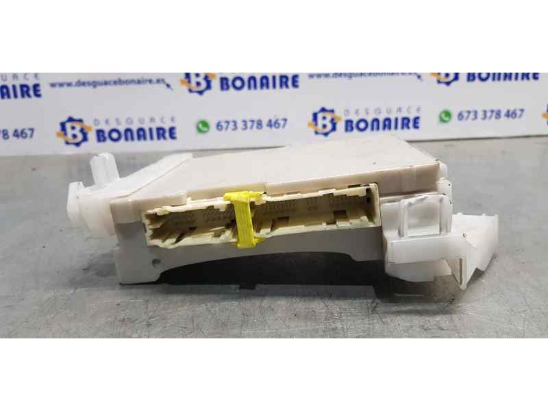 Recambio de caja reles / fusibles para toyota prius+ executive referencia OEM IAM 8273047550A   Recambio de caja reles / fusibles para toyota prius+ executive referencia OEM IAM 8273047550A