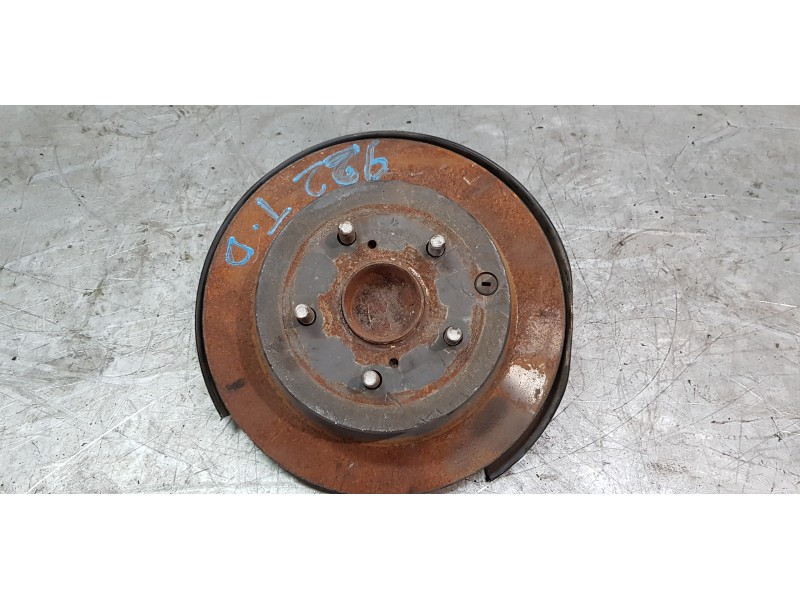 Recambio de mangueta trasera derecha para toyota prius+ executive referencia OEM IAM 4245047050  