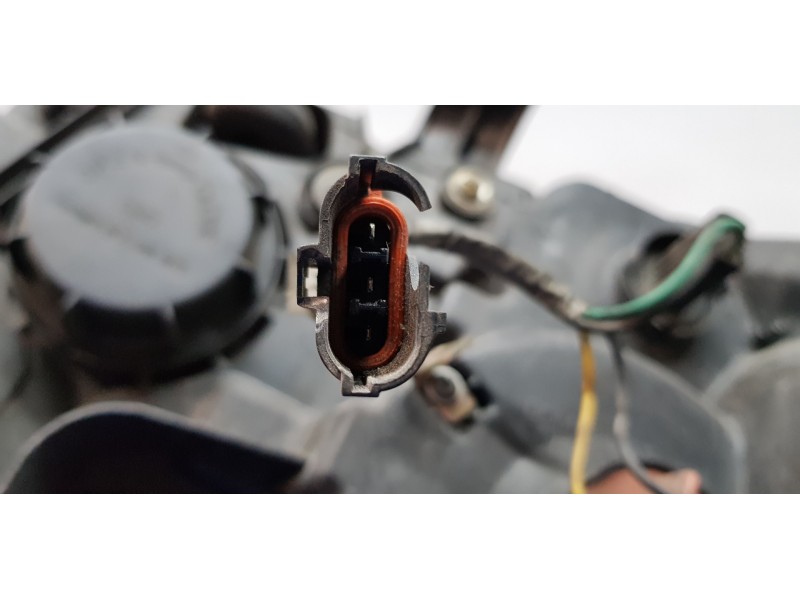 Recambio de faro derecho para ssangyong rodius xdi referencia OEM IAM 8310221305   Recambio de faro derecho para ssangyong rodius xdi referencia OEM IAM 8310221305