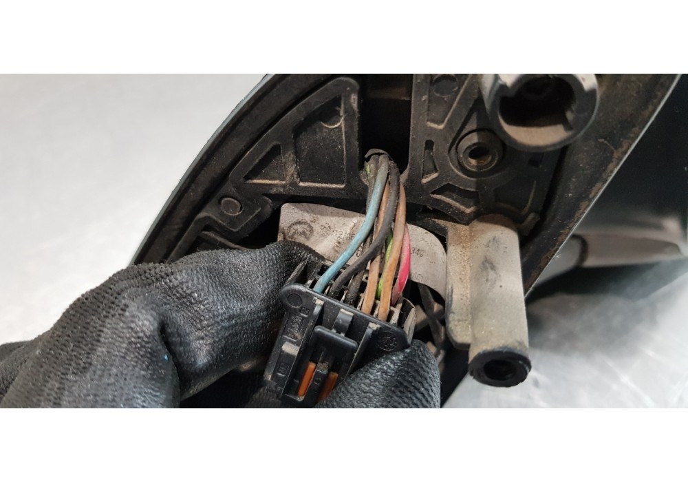 Recambio de retrovisor derecho para citroen xsara picasso 1.6 hdi 90 exclusive referencia OEM IAM 815351  