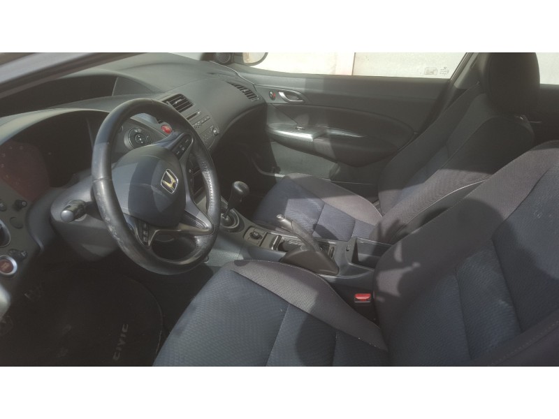 honda civic berlina 5 (fk) del año 2009