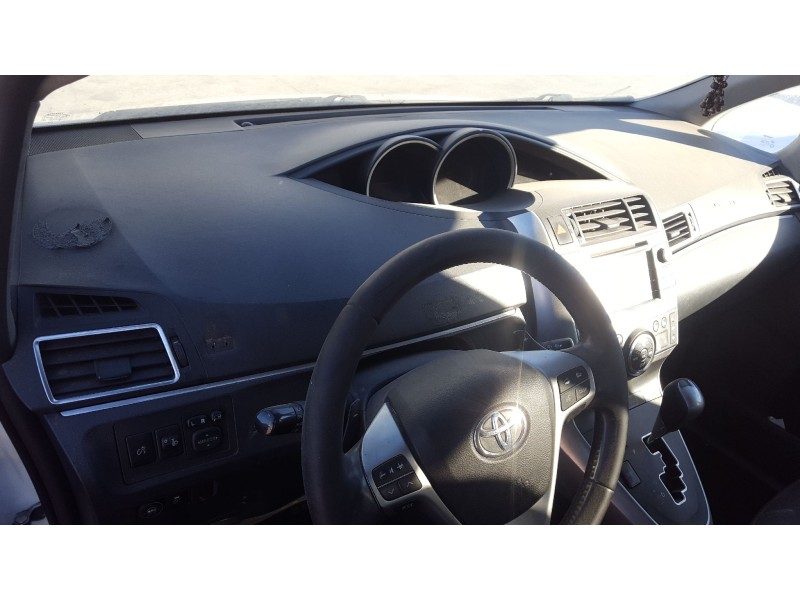 toyota verso del año 2013