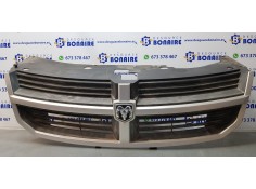 Recambio de rejilla delantera para dodge avenger se referencia OEM IAM YW40WS2AA  
