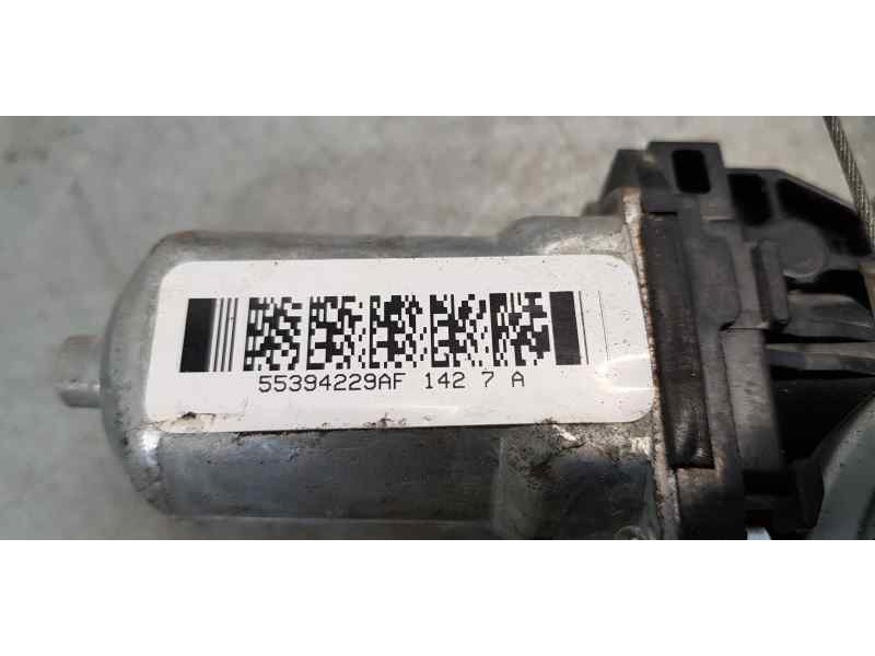 Recambio de elevalunas trasero izquierdo para jeep gr. cherokee (wh) 3.0 crd laredo referencia OEM IAM 2621003850   Recambio de elevalunas trasero izquierdo para jeep gr. cherokee (wh) 3.0 crd laredo referencia OEM IAM 2621003850