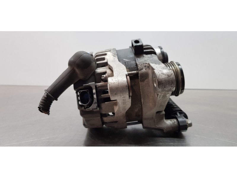 Recambio de alternador para hyundai kona klass 2wd referencia OEM IAM 373002U200  