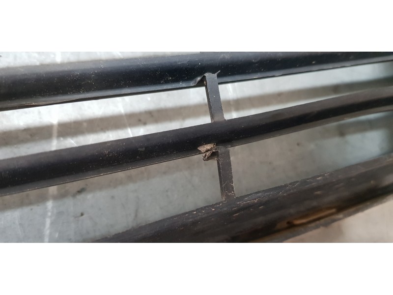 Recambio de rejilla delantera para dodge avenger se referencia OEM IAM YW40WS2AA   Recambio de rejilla delantera para dodge avenger se referencia OEM IAM YW40WS2AA