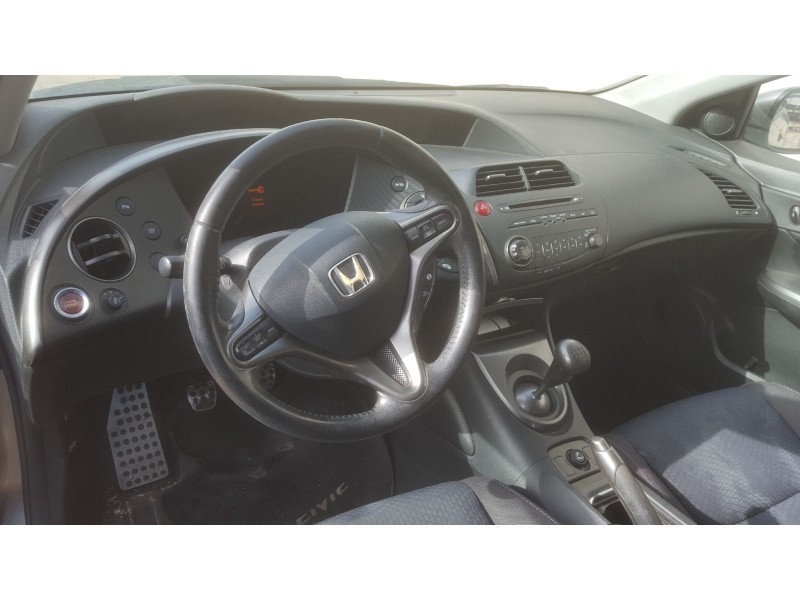 honda civic berlina 5 (fk) del año 2009