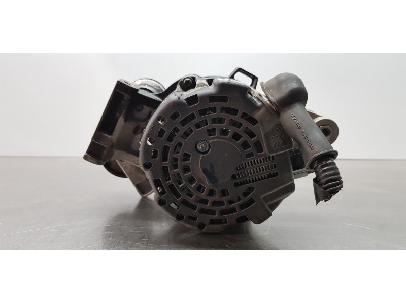 Recambio de alternador para hyundai kona klass 2wd referencia OEM IAM 373002U200  