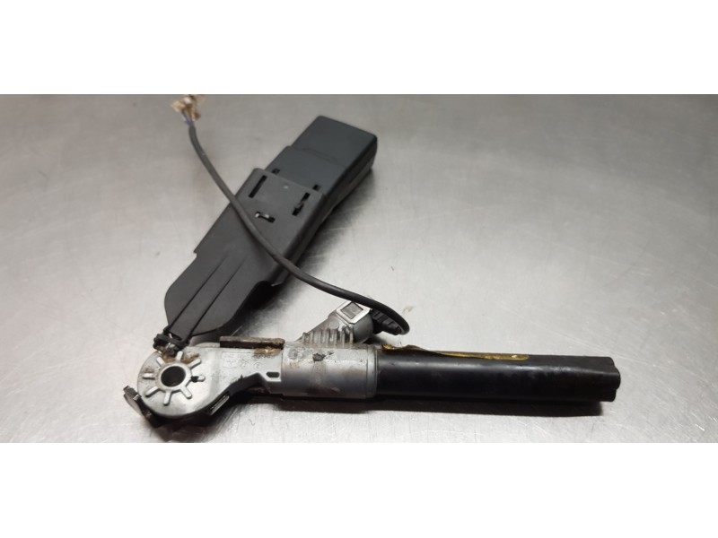 Recambio de pretensor airbag derecho para nissan kubistar (x76) premium (l1) referencia OEM IAM 8684200Q0B 33051080 