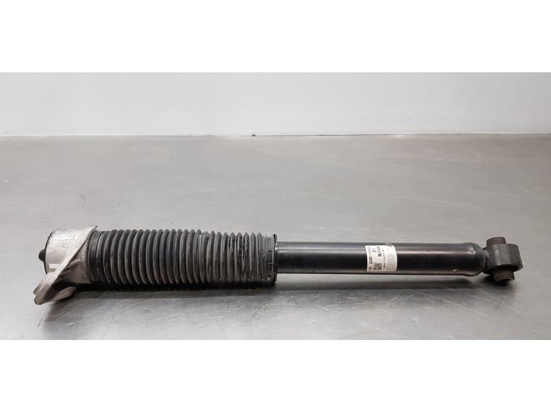 Recambio de amortiguador trasero derecho para hyundai tucson tecno sky referencia OEM IAM 55307N7000 55300N7000 